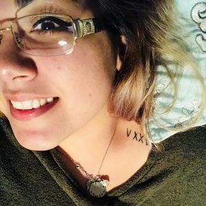 Meet your Posher, Leslie